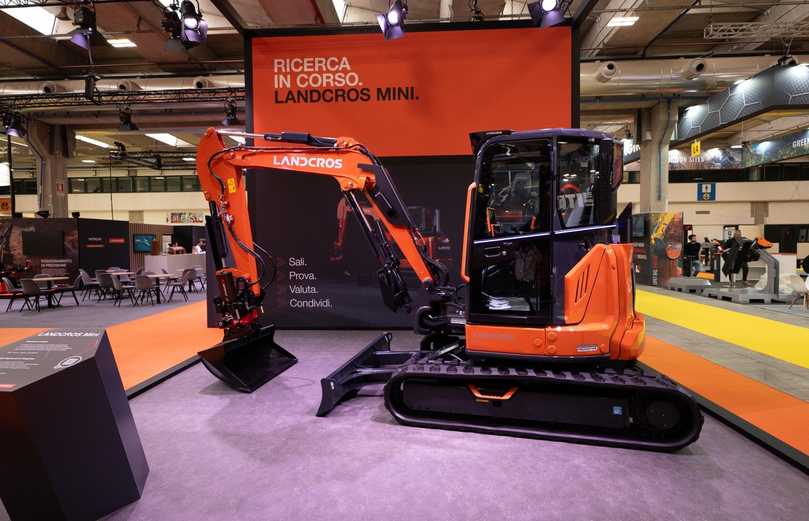Neues Kabinenkonzept: Der 5-Tonnen-Bagger Landcros Mini von Hitachi hat zwei SaMoTer Innovation Awards gewonnen. | Foto: Hitachi