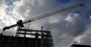 Wohnungsbau-Krise schlägt auf die Stimmung im Baugewerbe