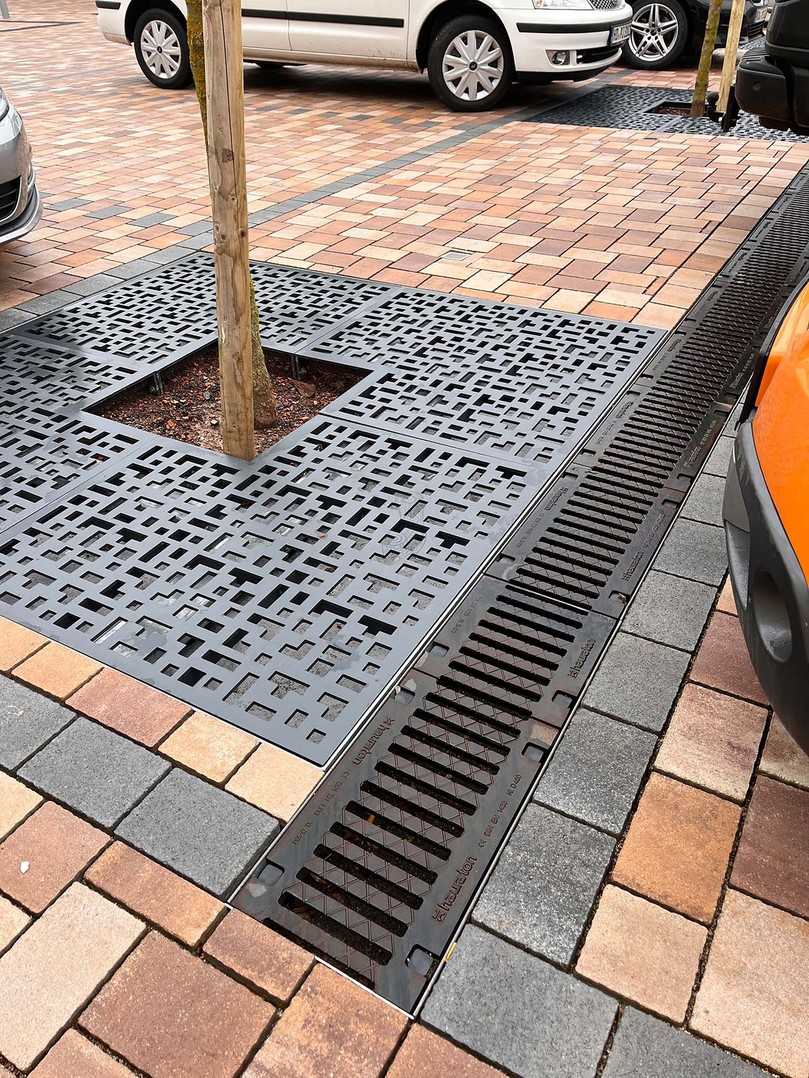 Bäume werden mit sauberem Wasser versorgt | Foto: Hauraton Bäume werden mit sauberem Wasser versorgt | Foto: Hauraton