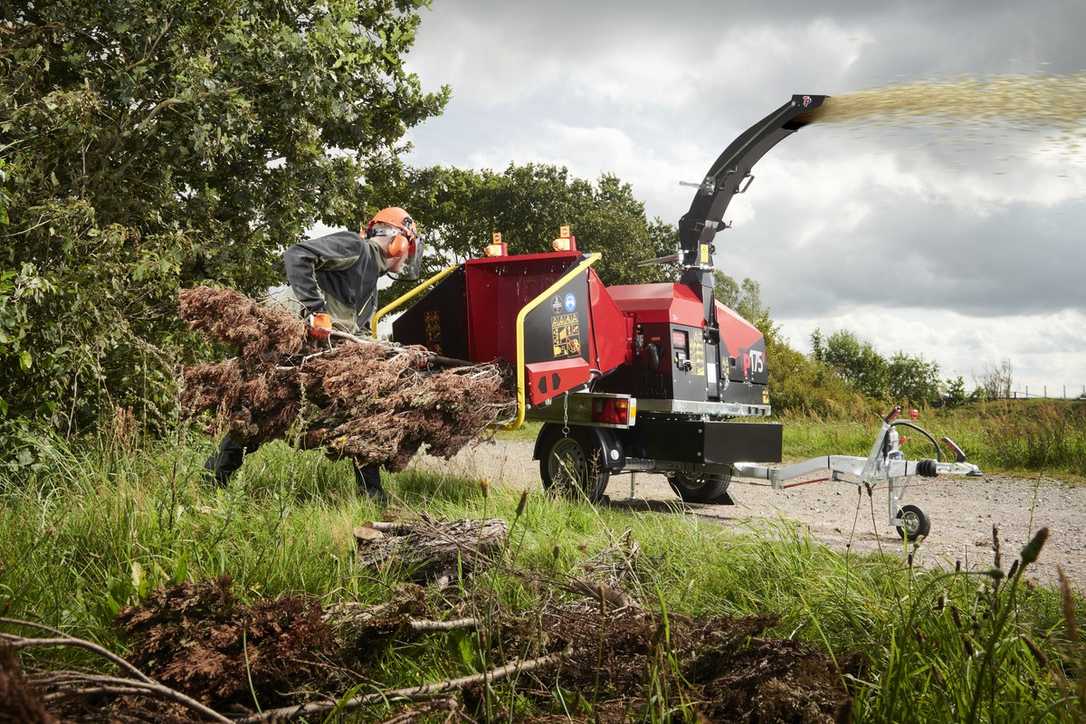 Vogt auf der Agritechnica: Holzhacker mit Drehkranz Vogt auf der Agritechnica: Holzhacker mit Drehkranz
