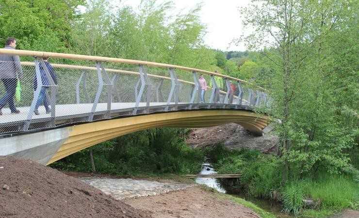 Neues Konzept: Stuttgarter Holzbrücke erstmals realisiert Neues Konzept: Stuttgarter Holzbrücke erstmals realisiert
