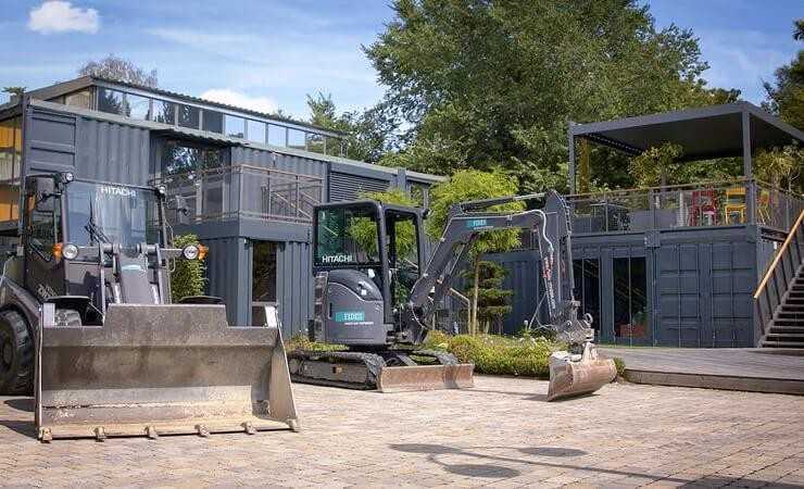 In nur drei Monaten Bauzeit entstand das Gardena Brand Center – mit Unterstützung zweier Hitachi-Maschinen. | Foto: Kiesel In nur drei Monaten Bauzeit entstand das Gardena Brand Center – mit Unterstützung zweier Hitachi-Maschinen. | Foto: Kiesel