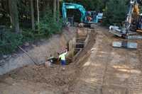 Herausforderung durch matschige Böden und Waldtrasse