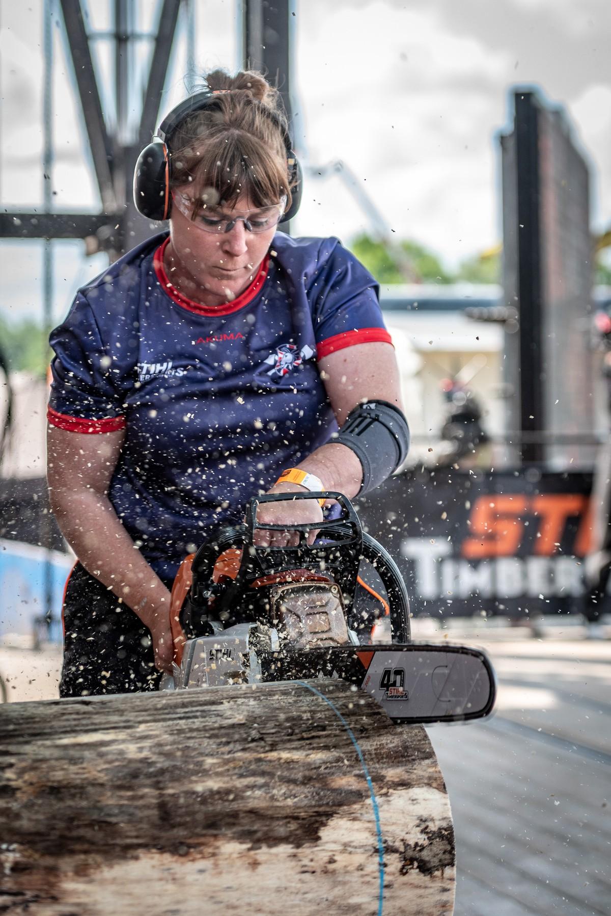 Rachel Ferrington ist die Weltrekordhalterin an der Stock Saw. Die Britin nimmt im Juni an der ersten 
Women’s World Championship teil. | Foto: Stihl Timbersports