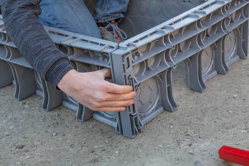 Ein integriertes Klicksystem ermöglicht beim neuen XeBo eine schnelle und werkzeugarme Montage direkt auf der Baustelle. | Foto: Langmatz Ein integriertes Klicksystem ermöglicht beim neuen XeBo eine schnelle und werkzeugarme Montage direkt auf der Baustelle. | Foto: Langmatz