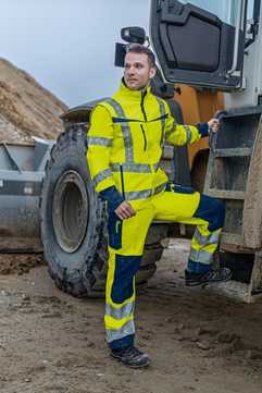 Erstmals Warnschutzkleidung von Schöffel Pro