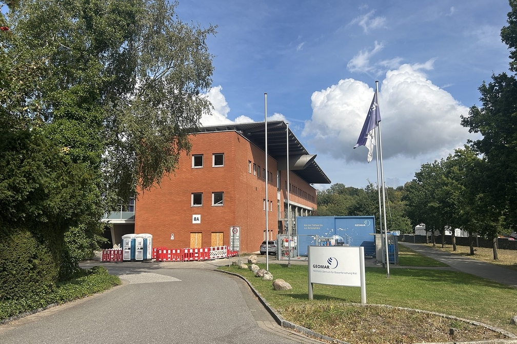 Sanierung mit innovativer Gebäudeschutzrinne