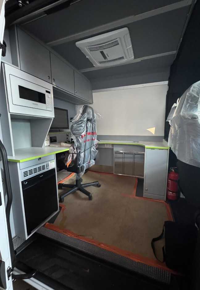 Speziell bei umfangreichen Sanierungen setzt Katec mit dem Pi.Tron-Spachtel- und Verpresssystem auf ein hochwertiges und effizientes Verfahren. | Foto: Katec Kanaltechnik