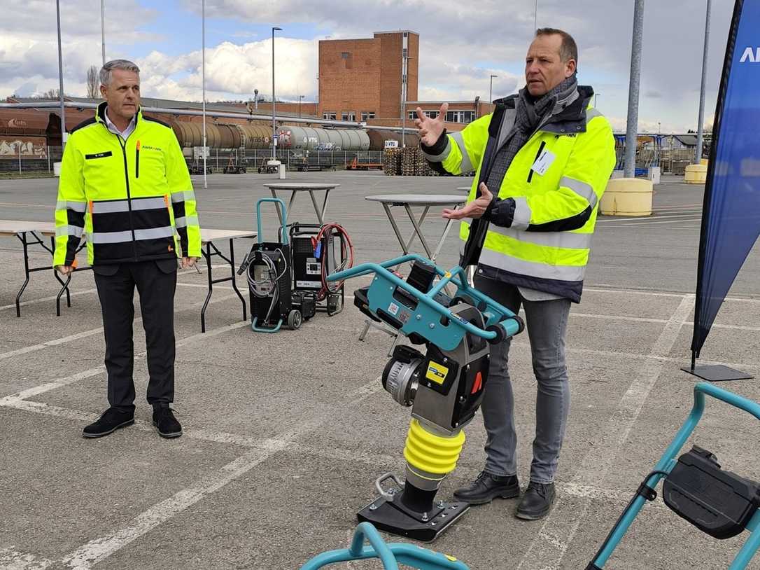 Ammann zeigt auf der bauma 2025 Elektro-Verdichtungstechnik und ABG-Fertiger