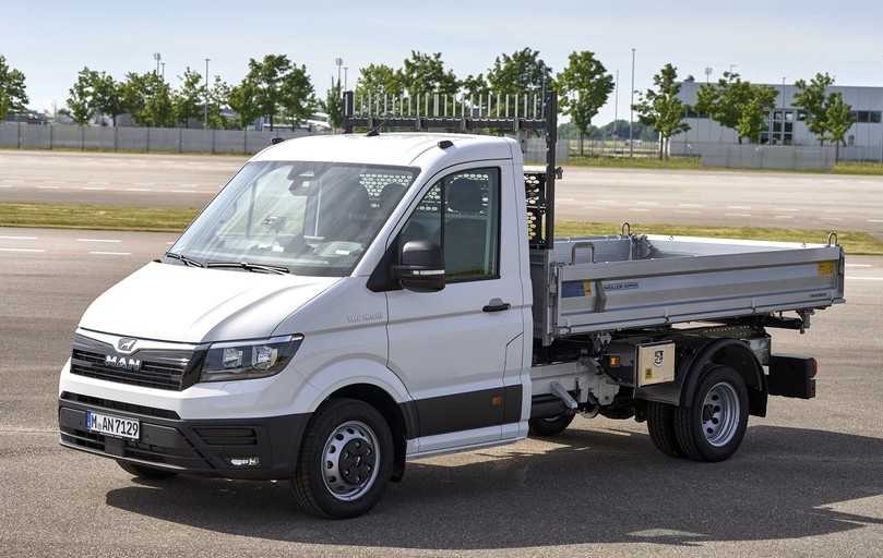 Tragfähig: MAN TGE als 5,5-Tonner mit Meiller-Kipper schleppt 2,6 t. | Foto: MAN