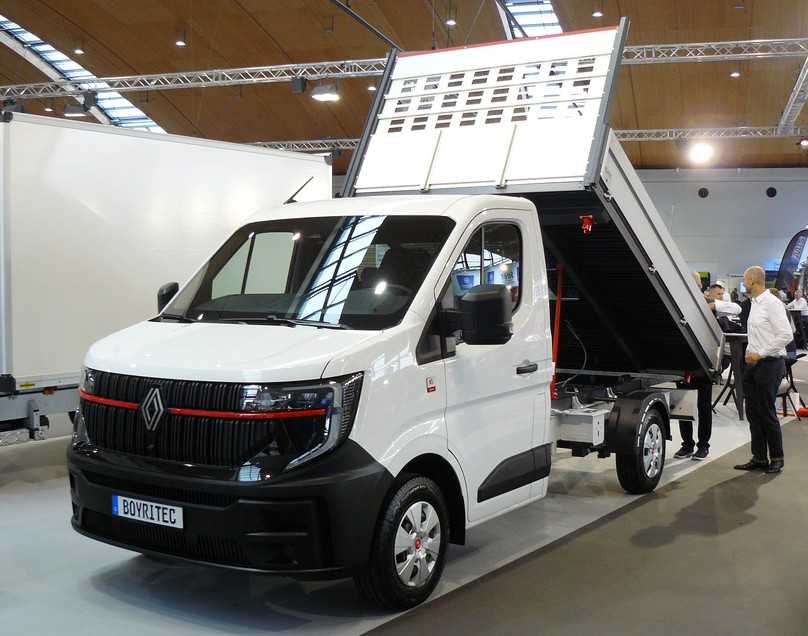 Renault Trucks Master mit Dreiseitenkipper von Boyritec in Montabaur. | Foto: Randolf Unruh