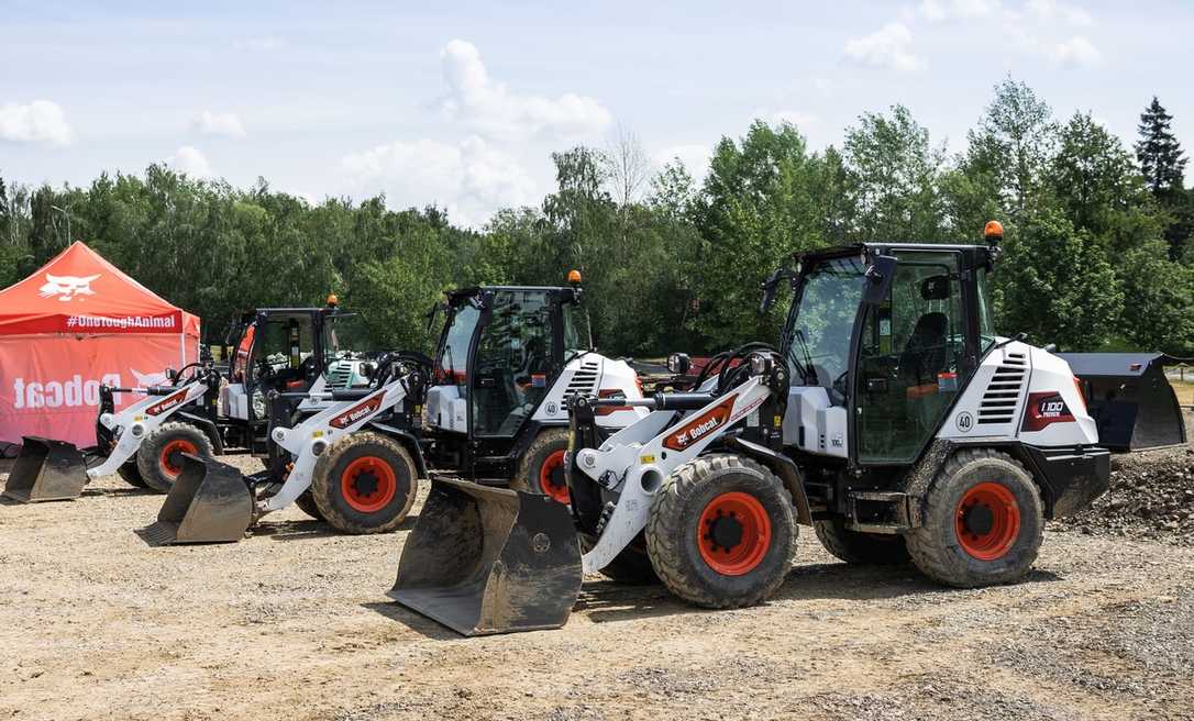 Bobcat L100: Neuer Kompakt-Radlader für den GaLaBau Bobcat L100: Neuer Kompakt-Radlader für den GaLaBau