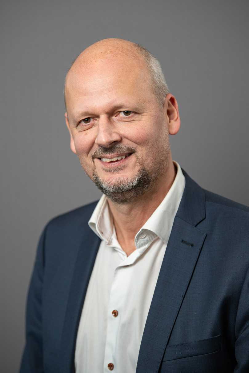 Mike Böge, Geschäftsführer des Instituts für Rohrleitungsbau an der Fachhochschule Oldenburg e.V. | Foto: iro / Michael Stephan Mike Böge, Geschäftsführer des Instituts für Rohrleitungsbau an der Fachhochschule Oldenburg e.V. | Foto: iro / Michael Stephan