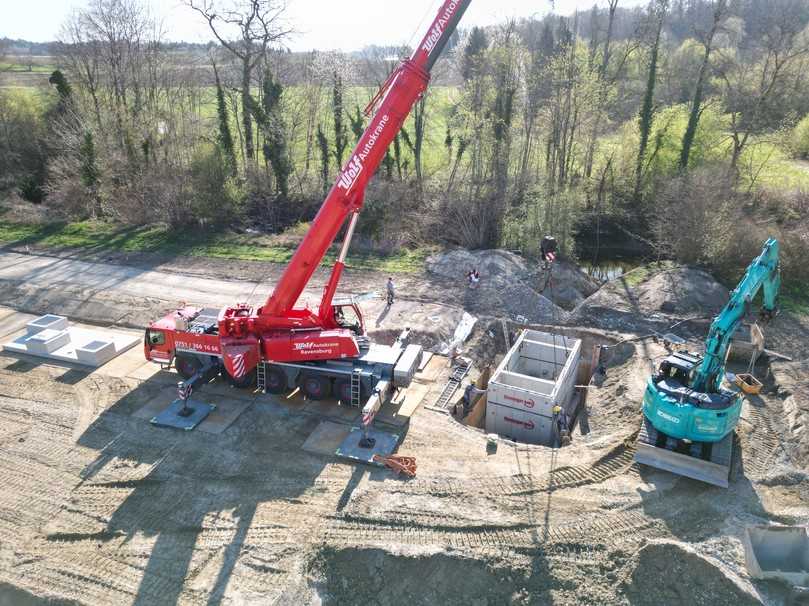 Bereits das Unterteil des Bauwerks brachte ein Gewicht von rund 40 Tonnen auf die Waage und erforderte eine präzise Logistik sowie einen exakt abgestimmten Einbau. | Foto: Otto Berenbold GmbH