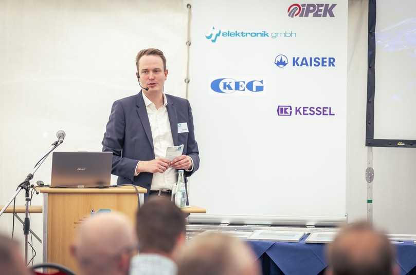 Mirko Salomon (IKT) führte durch die Veranstaltung. | Foto: IKT Mirko Salomon (IKT) führte durch die Veranstaltung. | Foto: IKT