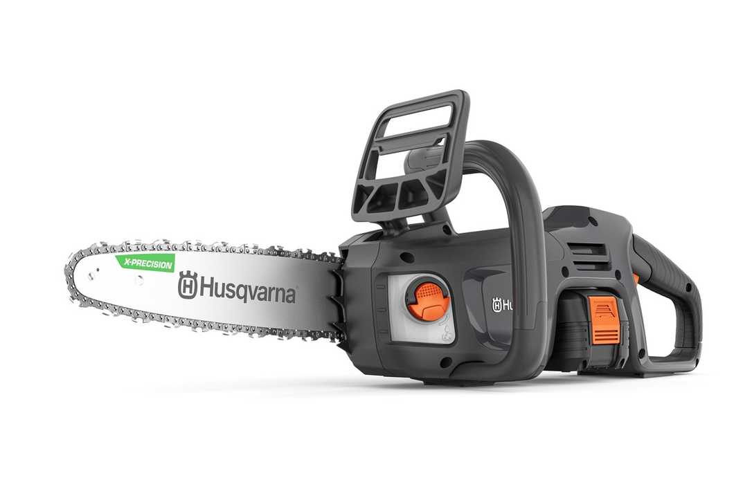 Husqvarna - Neue Kettensäge mit Akku für Profis und Heimwerker Husqvarna - Neue Kettensäge mit Akku für Profis und Heimwerker