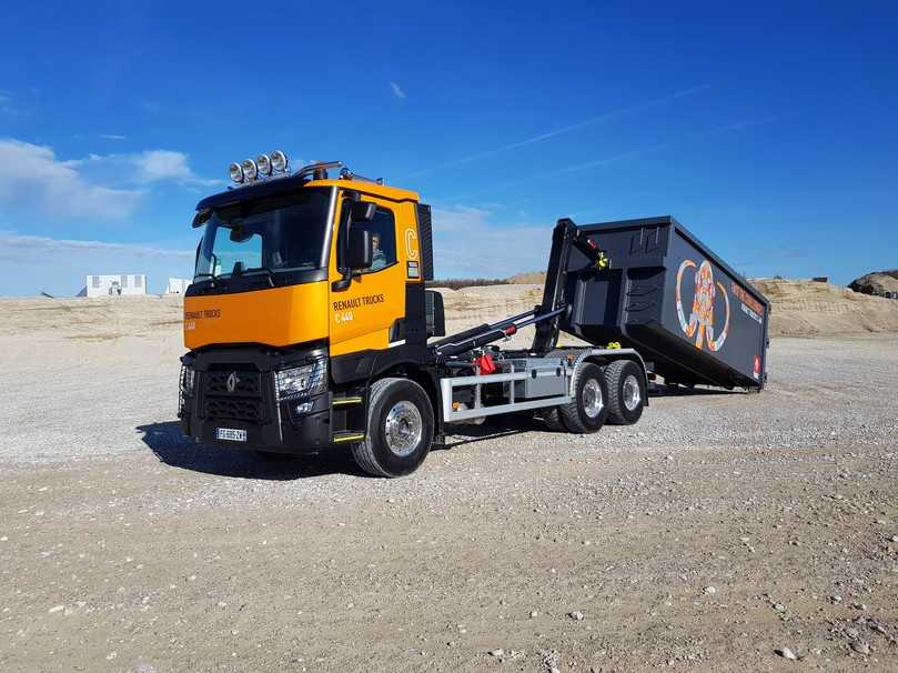 Renault Trucks C440 mit Hakenabrollgerät Multilift Ultima 21 s | Foto: Renault Trucks Renault Trucks C440 mit Hakenabrollgerät Multilift Ultima 21 s | Foto: Renault Trucks