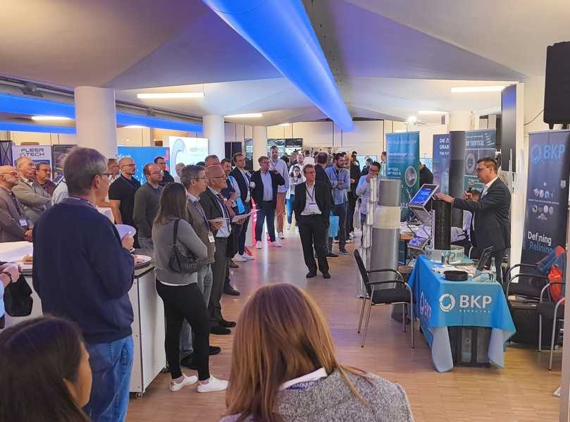 Neu waren in diesem Jahr die Guided Tours. Parallel zur Fachausstellung konnten Besucher so detailliertere Eindrücke gewinnen – und Aussteller ihre Präsentation vertiefen. | Foto: B_I/Valdix