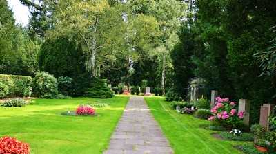 Sicherheit und Technik bei Arbeiten auf Friedhöfen