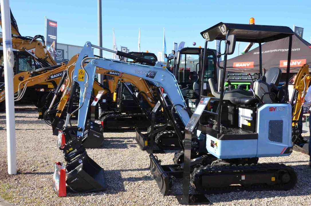 Sany Europe Baumaschinen auf der Nordbau 2023 in Neumünster Sany Europe Baumaschinen auf der Nordbau 2023 in Neumünster