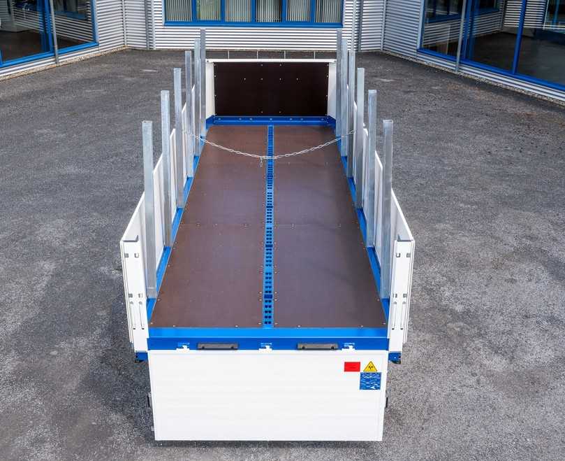 Die Innenlänge beim Load Carrier Baustofftransport ist je nach Bedarf in vier Stufen zwischen 6,50 und 7,30 m wählbar. | Foto: Krone