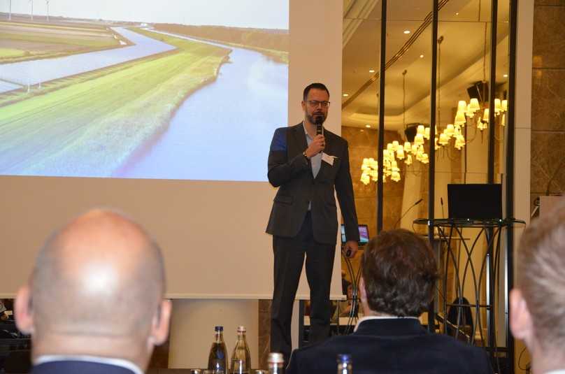 Stephan Kunigk: „Nachhaltigkeit fließt bei Amprion in die Ausschreibungsbewertung mit ein.“ | Foto: B_I/Valdix Stephan Kunigk: „Nachhaltigkeit fließt bei Amprion in die Ausschreibungsbewertung mit ein.“ | Foto: B_I/Valdix