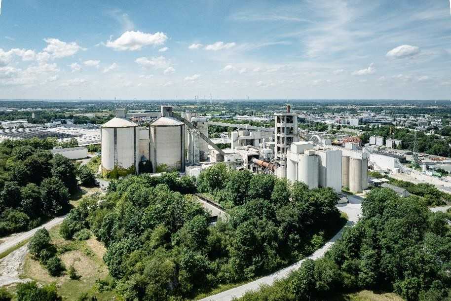 Heidelberg Materials legt Zementwerk Paderborn still