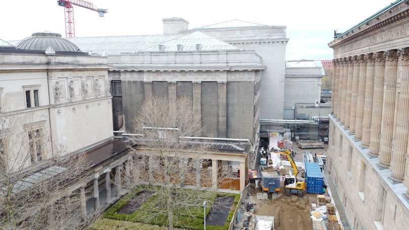 Beengte Platzverhältnisse erschweren die Sanierungsarbeiten auf der Museumsinsel. | Foto: BQF e.V. Beengte Platzverhältnisse erschweren die Sanierungsarbeiten auf der Museumsinsel. | Foto: BQF e.V.