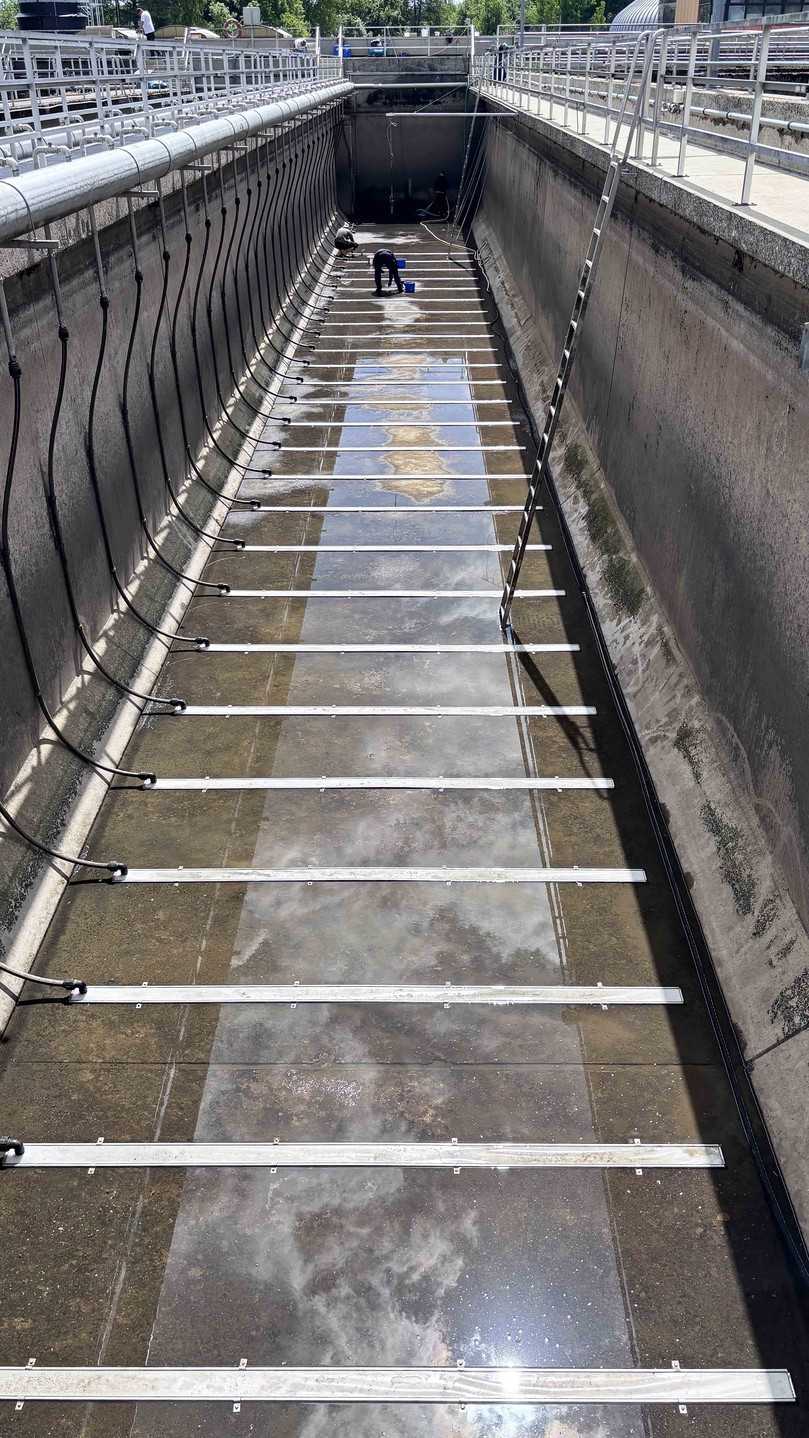 „Plug-and-Play“: Einbau der runderneuerten Aerostrips… | Foto: KA Neustadt/Coburg