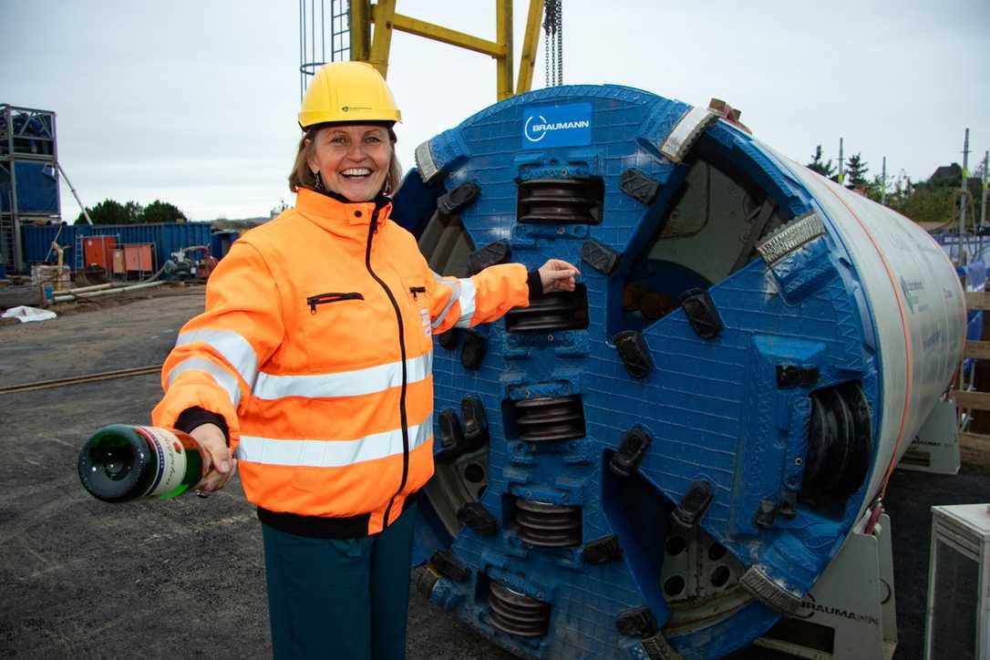 Tunnelbohrmaschine für Dresdner Industriesammler Nord wird "Gunda" getauft Tunnelbohrmaschine für Dresdner Industriesammler Nord wird "Gunda" getauft