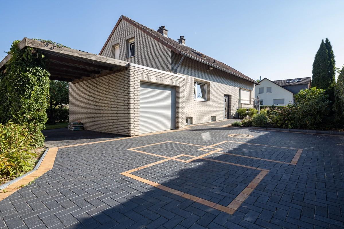 Als Baustoff halten Pflasterklinker selbst starker Belastung durchschnittlich 135 Jahre stand. | Foto: Vandersanden