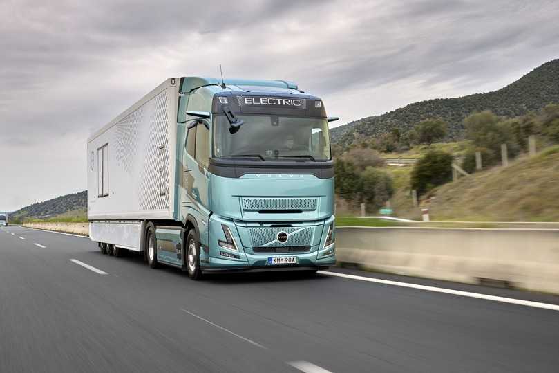 Der neue E-Lkw eignet sich für Transportunternehmen mit hoher jährlichen Fahrleistung, die gleichzeitig ihre CO2-Emissionen reduzieren wollen. | Foto: Volvo Trucks Der neue E-Lkw eignet sich für Transportunternehmen mit hoher jährlichen Fahrleistung, die gleichzeitig ihre CO2-Emissionen reduzieren wollen. | Foto: Volvo Trucks