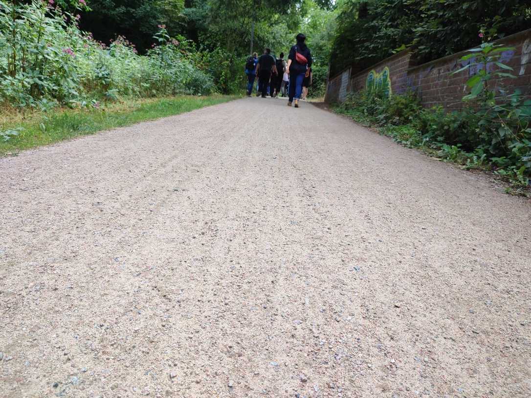 "Atmende" Wegedecke BikeLane: Griffig, stabil und wasserdurchlässig "Atmende" Wegedecke BikeLane: Griffig, stabil und wasserdurchlässig