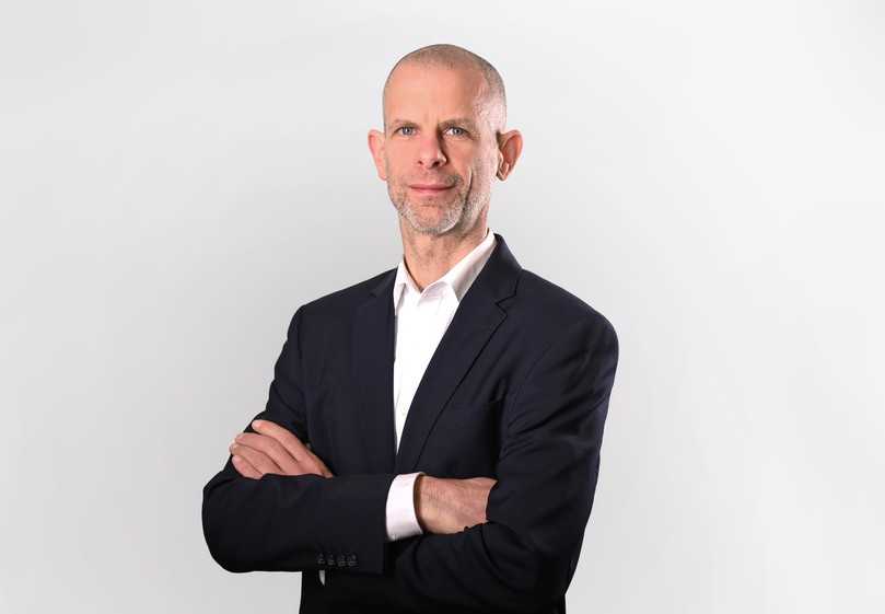 Dr.-Ing. Bernd Wagner ist beim AGFW im Bereich Forschung & Entwicklung tätig. Seine Arbeitsschwerpunkte sind Innovationen im Fernwärme-Rohrleitungsbau sowie die Digitalisierung in der Fernwärme. | Foto: AGFW Dr.-Ing. Bernd Wagner ist beim AGFW im Bereich Forschung & Entwicklung tätig. Seine Arbeitsschwerpunkte sind Innovationen im Fernwärme-Rohrleitungsbau sowie die Digitalisierung in der Fernwärme. | Foto: AGFW