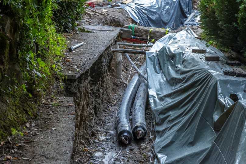 Verlegte Fernwärmeleitungen auf der Baustelle der Clinique Valmont in Montreux | Foto: Brugg Pipes
