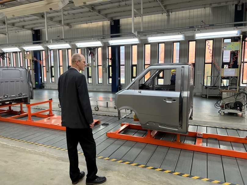 Die Serienproduktion ist angelaufen, die Fahrzeuge erhalten nun ihre endgĂŒltige Fahrgestellnummer. | Foto: TYN-e Die Serienproduktion ist angelaufen, die Fahrzeuge erhalten nun ihre endgĂŒltige Fahrgestellnummer. | Foto: TYN-e