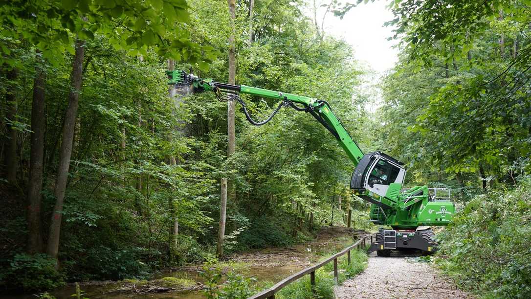 Deutsche Baumpflegetage: Sennebogen präsentiert den Fällbagger 718 E Deutsche Baumpflegetage: Sennebogen präsentiert den Fällbagger 718 E