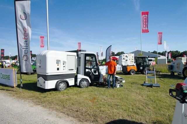 Der französische Hersteller Oeliatec bekämpft Wildkraut auf Elektrobasis mit Heißwasser. | Fotos: S. Bauer Der französische Hersteller Oeliatec bekämpft Wildkraut auf Elektrobasis mit Heißwasser. | Fotos: S. Bauer