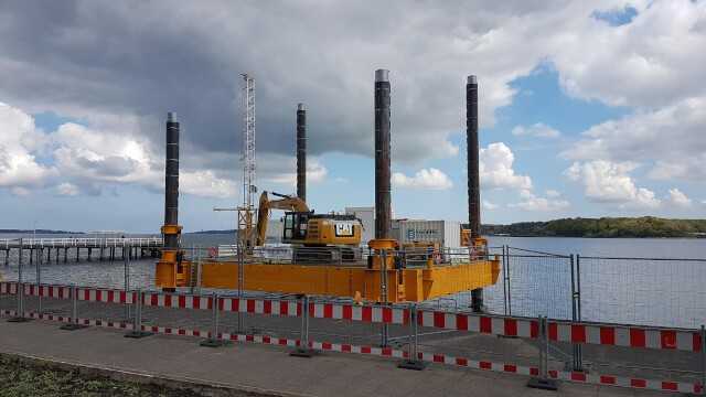 Wegen sehr eingeschränkter Evakuierungsmöglichkeiten sollen Kampfmittelräumungen in Wohngebieten aktuell nicht stattfinden – auf dem Wasser geht’s. | Foto: B_I/BB