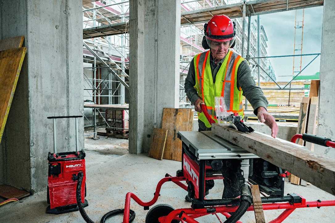 Emissionsfreie Baustelle: Wie neue Akkutechnologie schwere Baumaschinen kabellos macht