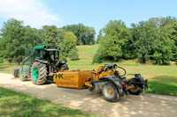 Wegepflege mit dem Planierhobel