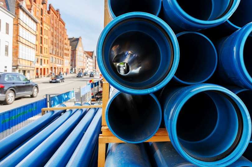 Gerade der Klimawandel verändert die Bedingungen der Wasserversorgung spürbar. Hier ergibt sich die Notwendigkeit, Versorgungsnetze so auszulegen, dass sie Schwankungen im Wasserdargebot und in der Nachfrage flexibel ausgleichen können. | Foto: GKV - istockphoto.com