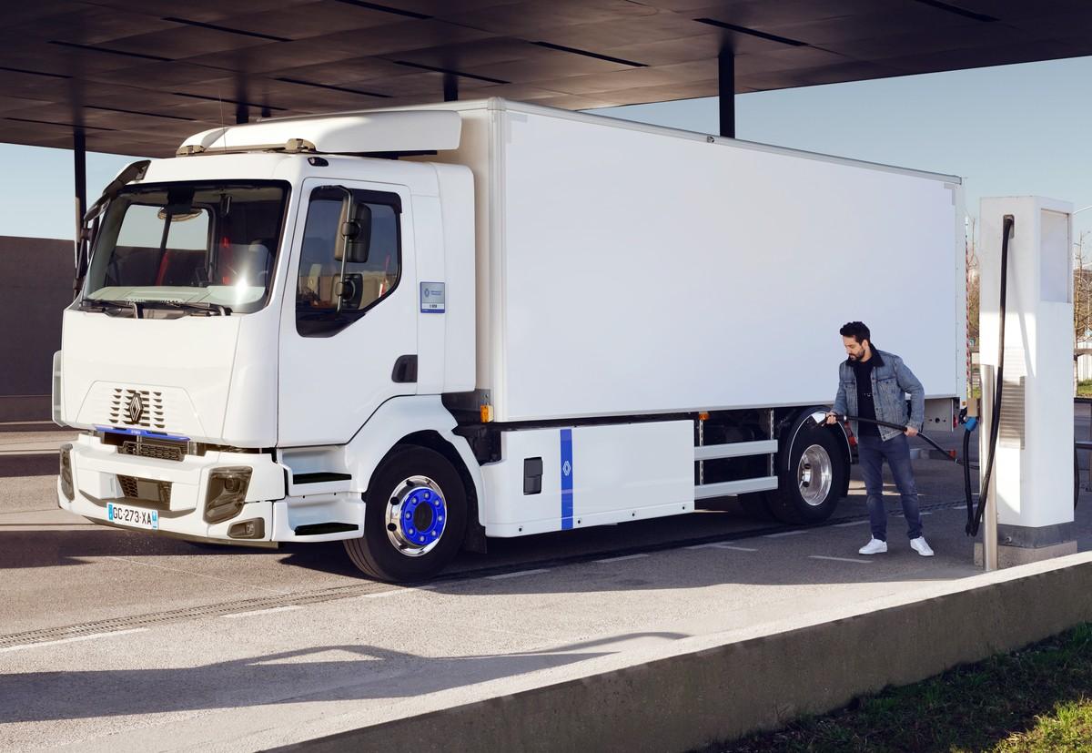 Der zweiachsige E-Tech D deckt das Gewichtssegment bis 16 t ab. Den größeren E-Tech D Wide gibt es auch als Dreiachser bis 26 t. | Foto: Renault Trucks