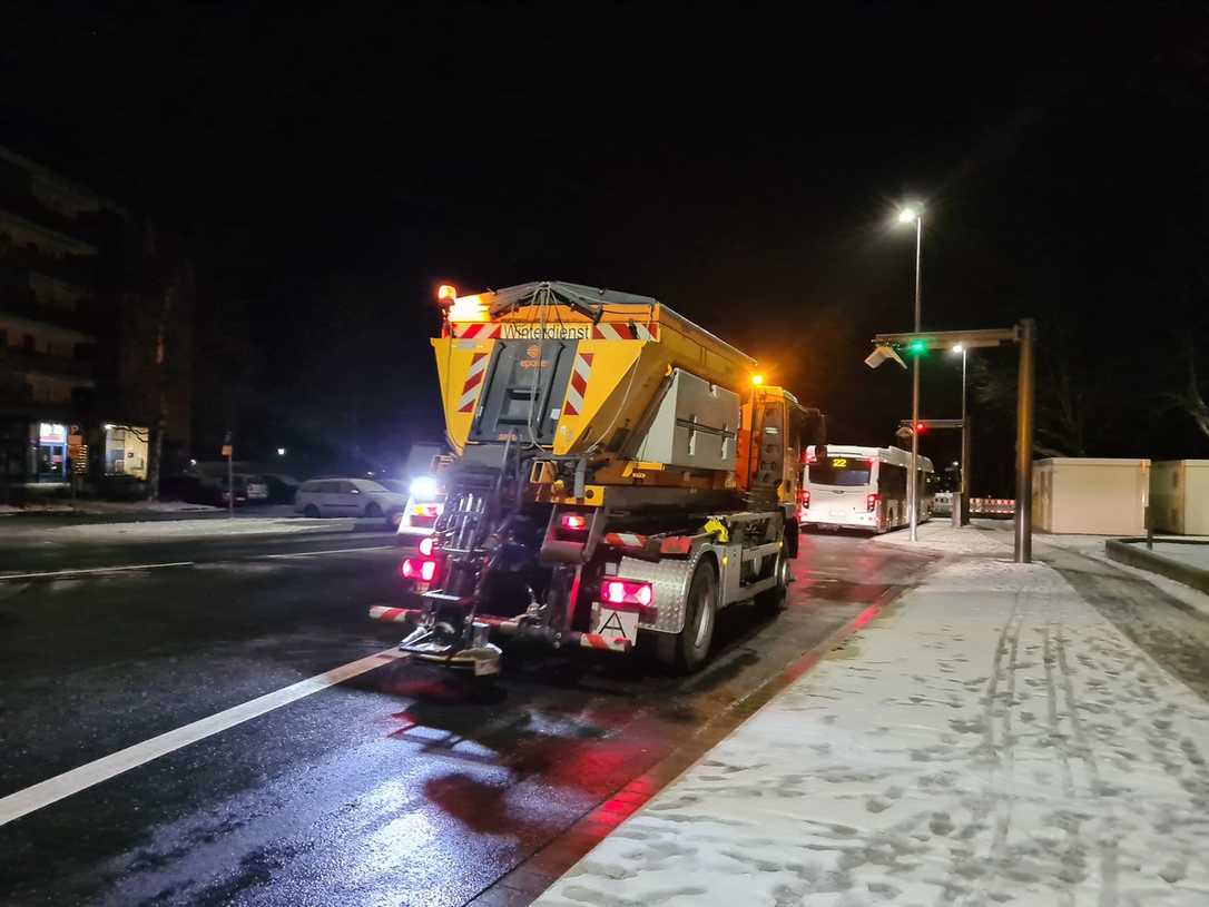 Winterdienst in Kiel: ABK im Einsatz gegen Schnee und Glätte