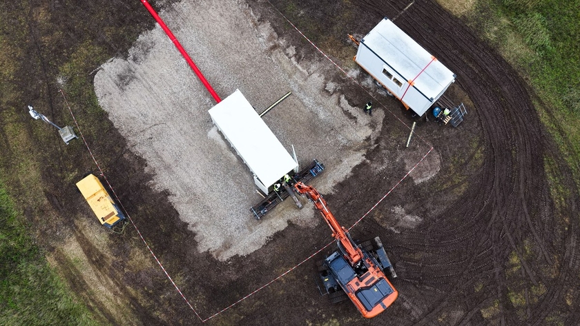 Grabenlos und direkt in die Erde