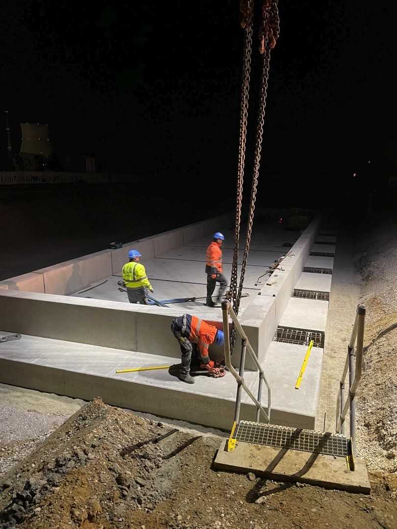 Die Montage erfolgte auch Nachts. | Foto: Fahrner Bauunternehmung GmbH