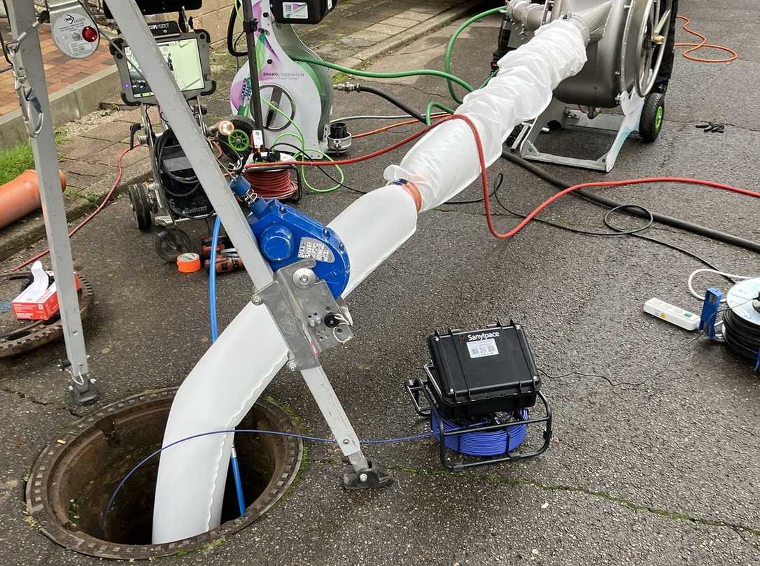 Baustellentage für Brawo Remote LC: neue Hausanschluss-Sanierung mit Lichthärtung