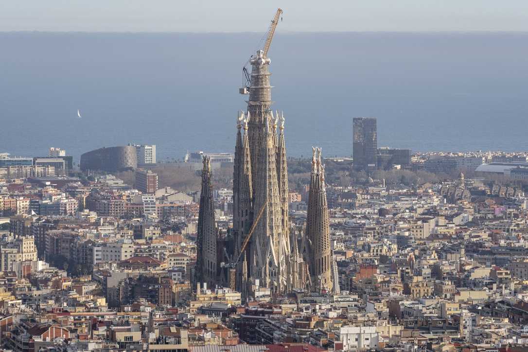 Sagrada Familia: Wie Klebtechnik die zentralen Türme sichert