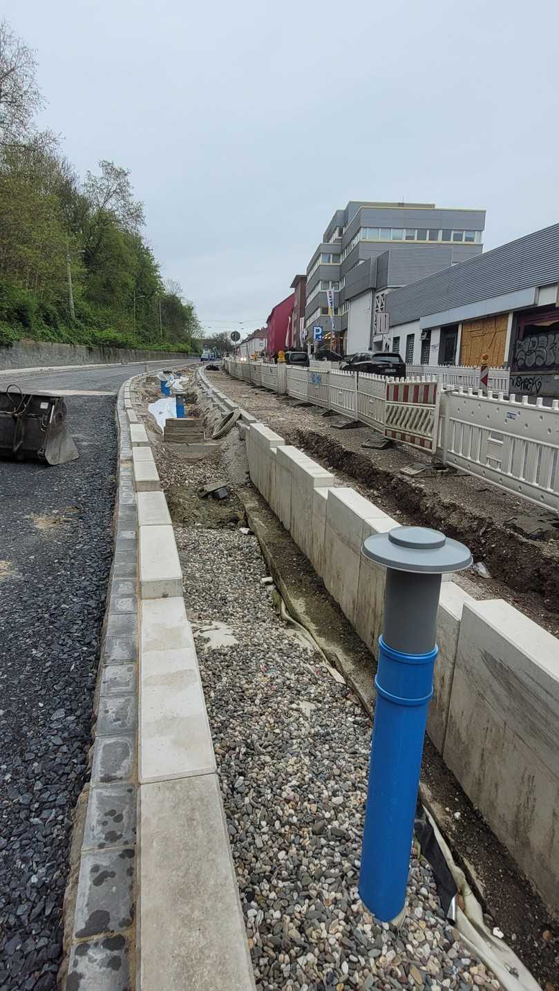 Auch das zweite Großprojekt in der Castroper Straße hat inzwischen den Praxistest bei Starkregen mit Bravour bestanden. | Foto: Stadt Bochum