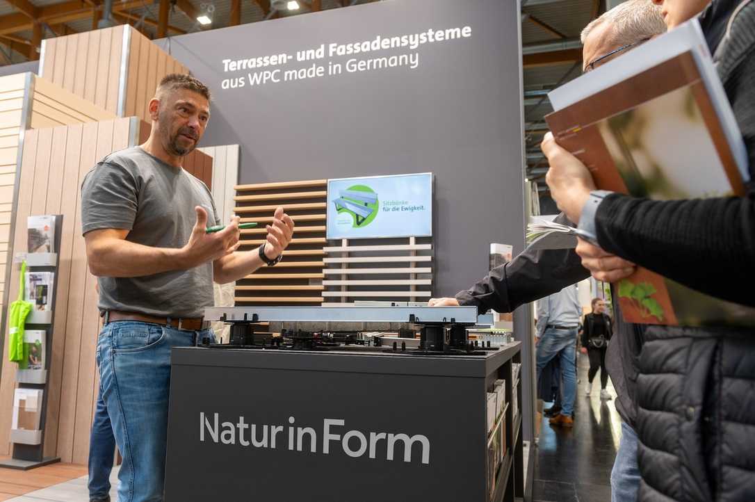 WPC Systemlösungen für den GaLaBau: Naturinform Neuheiten 2026 WPC Systemlösungen für den GaLaBau: Naturinform Neuheiten 2026